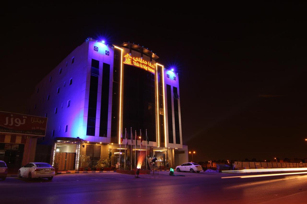 هذا منزلى الحمراء Rijád Exteriér fotografie