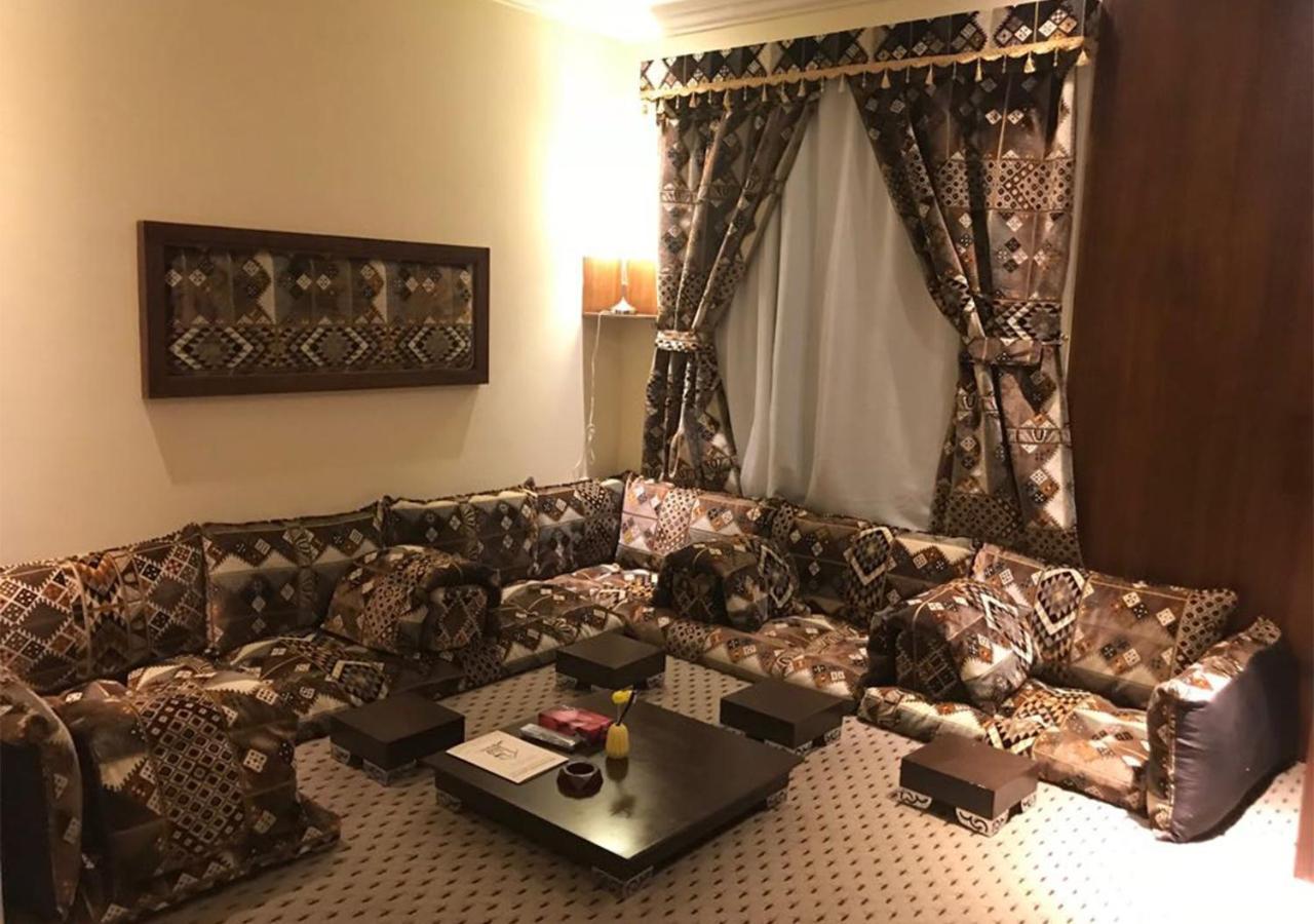 هذا منزلى الحمراء Rijád Exteriér fotografie